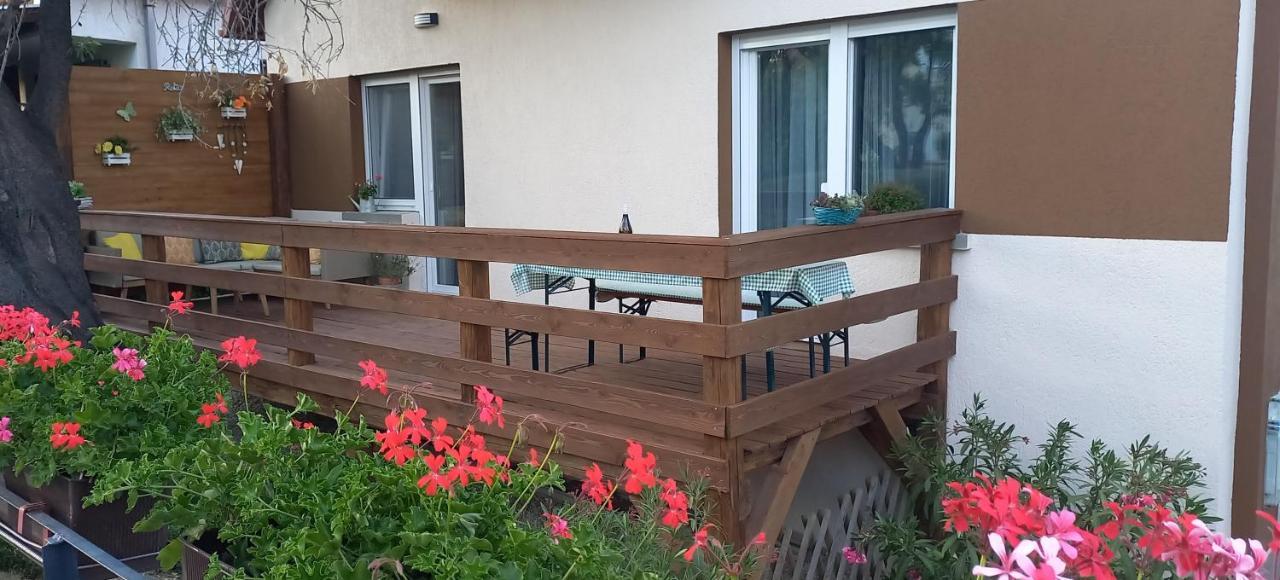 A Bringas Apartman 巴拉顿菲赖德 外观 照片
